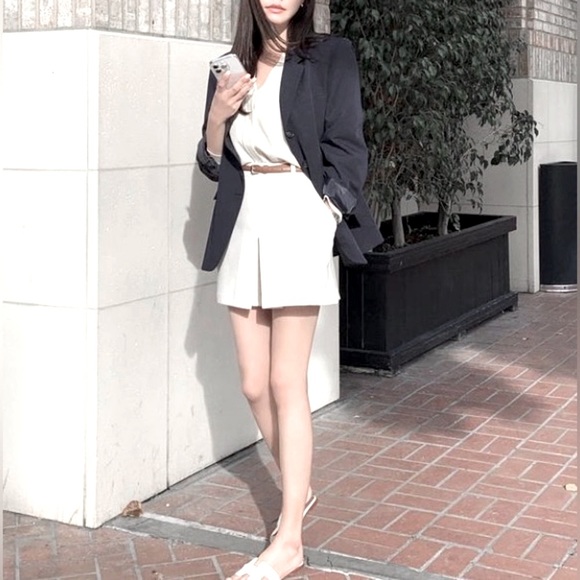 Theory Tailored Wool Blend Two Button Welt Pockets Blazer Classic Office Neutral - Picture 2 of 14